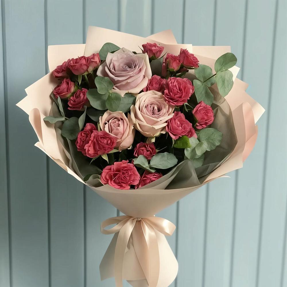 Букет цветов из: Гвоздики и Розы в Сыктывкаре