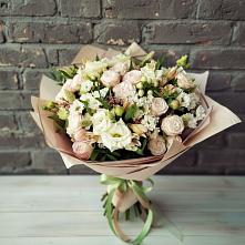 Букет цветов из:  Альстромерии, Розы и Хризантемы в Сыктывкаре