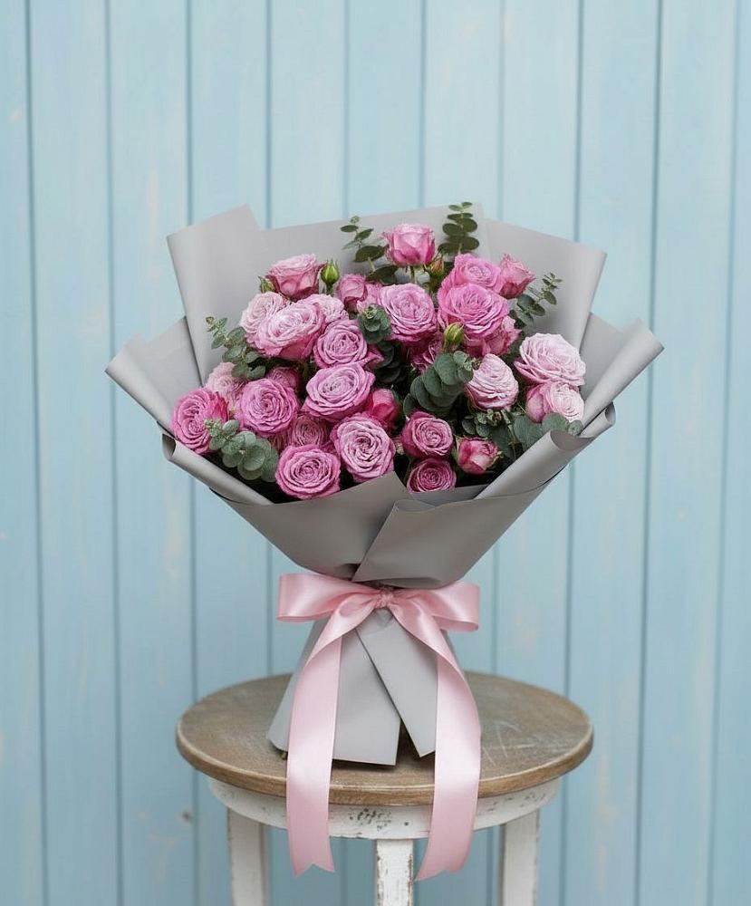 Композиция Яркий комплимент в Сыктывкаре Букет цветов из: Розы в Сыктывкаре