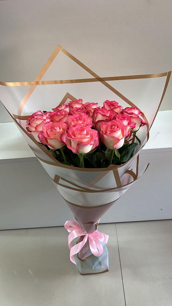 Букет Розовые розы Сеньорита в Сыктывкаре