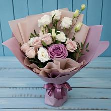 Букет цветов из:  Розы и Лизиантусы в Сыктывкаре