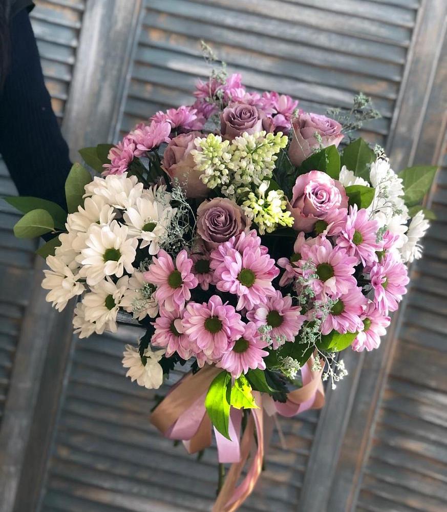 Букет цветов из: Хризантемы и Розы в Сыктывкаре