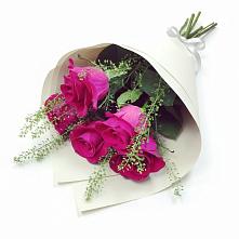 Букет ярко-розовый в Сыктывкаре Букет цветов из: Розы в Сыктывкаре