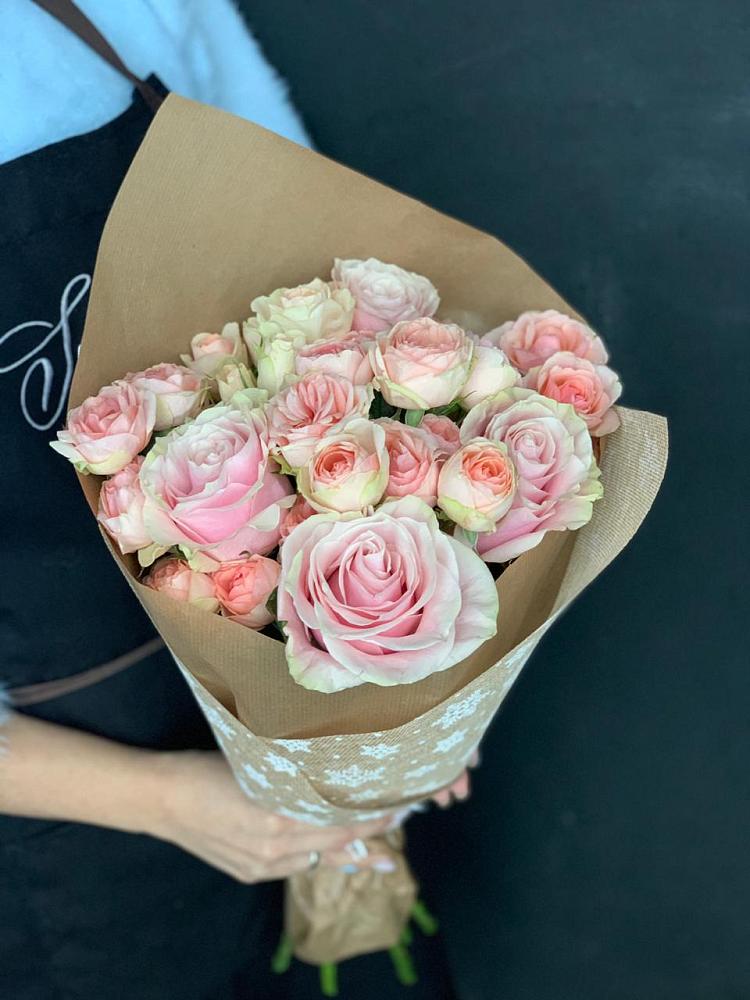 Букет цветов из: Хризантемы и Розы в Сыктывкаре