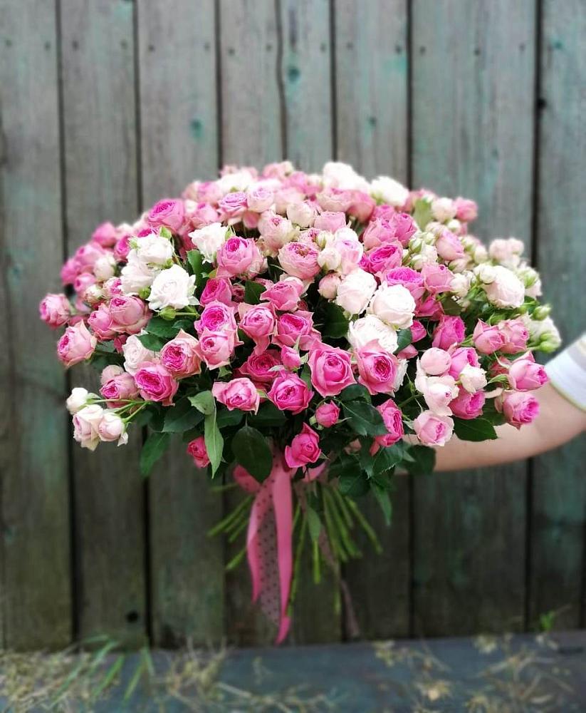 Букет Розовые кустовые розы Натали и Лав Лидия в Сыктывкаре