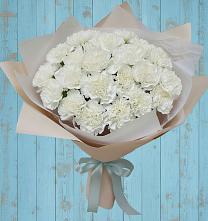 Букет цветов из:  Гвоздики в Сыктывкаре